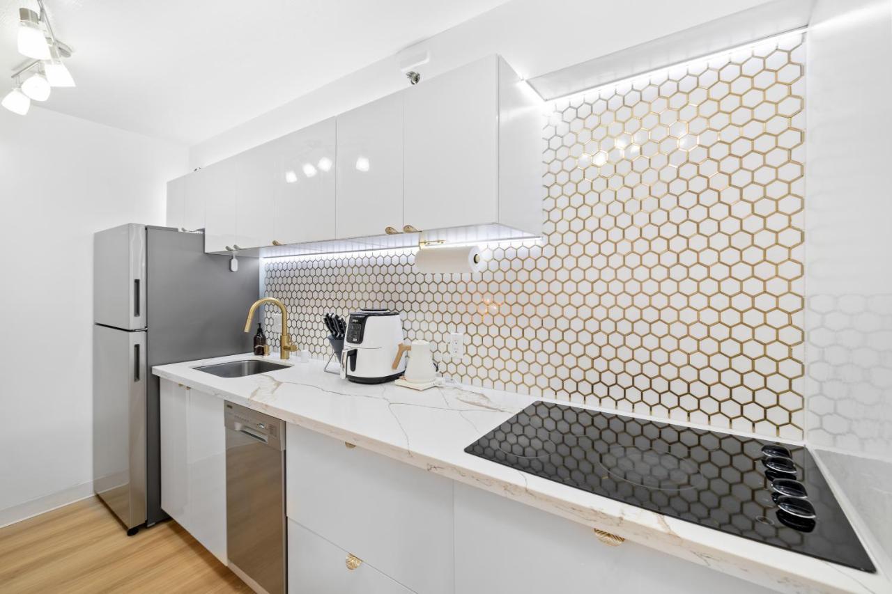 Huge Patio Washerdryer 1 Bedroom Banyan Free Parking 5 Min To Beach Honolulu Luaran gambar